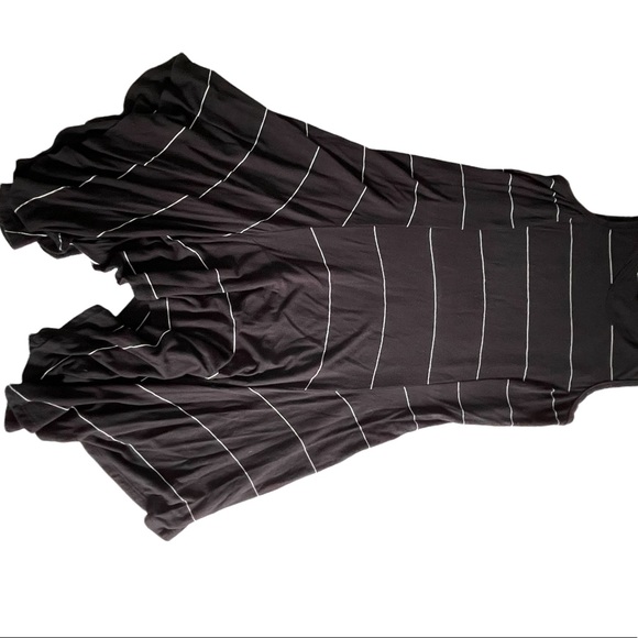 Messimo Knit Dress with asymmetrical hem. Gently used. Size M. Rayon & spandex. - Picture 2 of 5